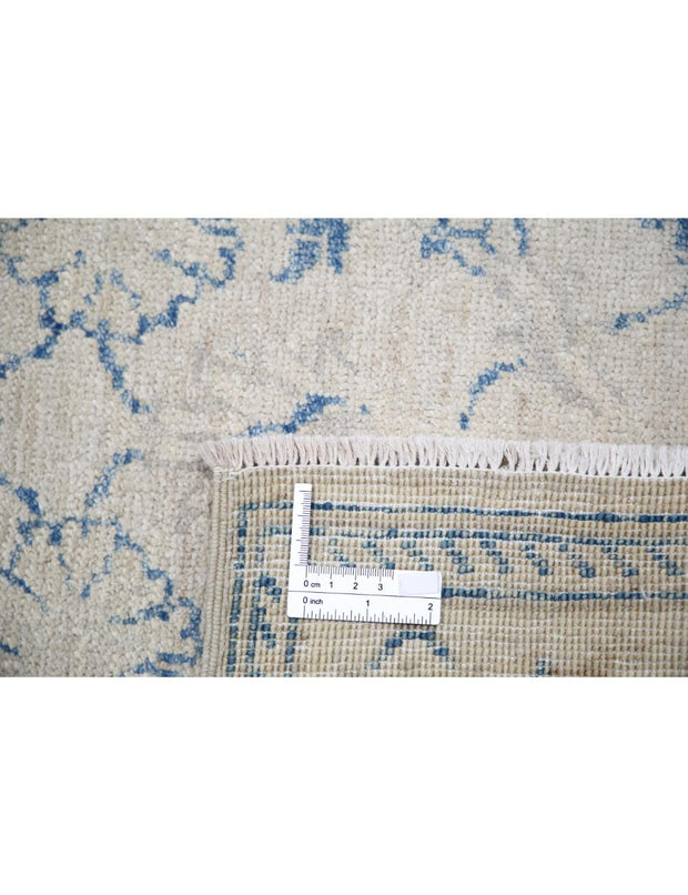 Hand Knotted Serenity Wool Rug 2' 7" x 8' 4" - No. AT48825