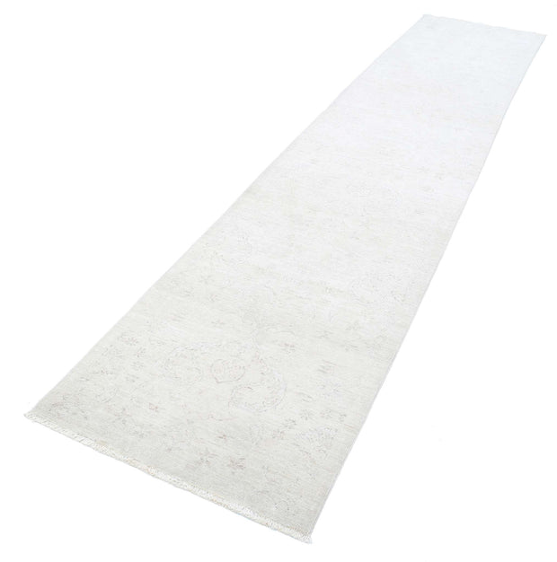 Hand Knotted Serenity Wool Rug 2' 8" x 11' 11" - No. AT29452