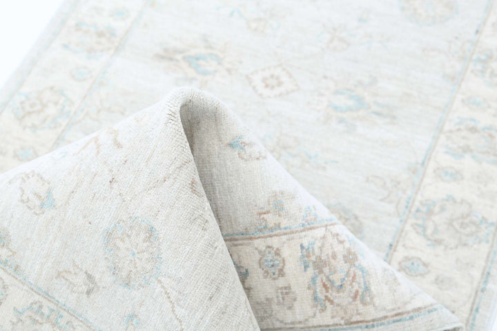 Hand Knotted Serenity Wool Rug 2' 6" x 7' 8" - No. AT89806