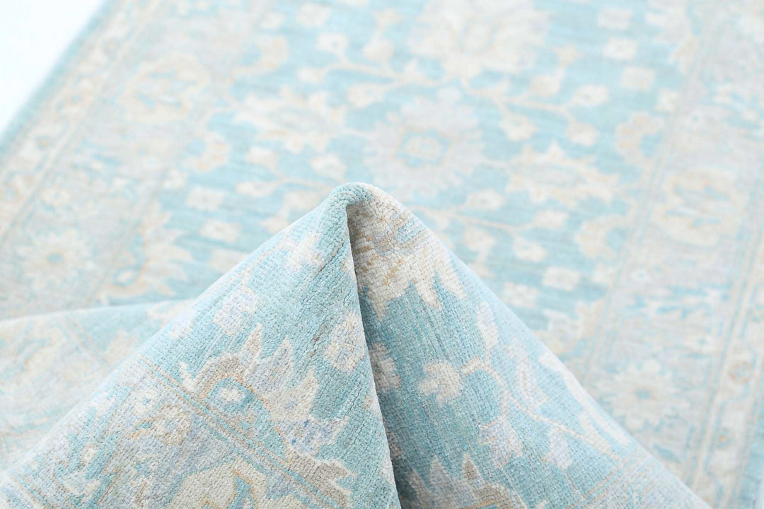 Hand Knotted Serenity Wool Rug 2' 7" x 9' 5" - No. AT12064