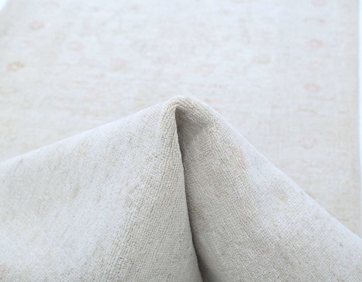 Hand Knotted Serenity Wool Rug 2' 9" x 12' 2" - No. AT46358