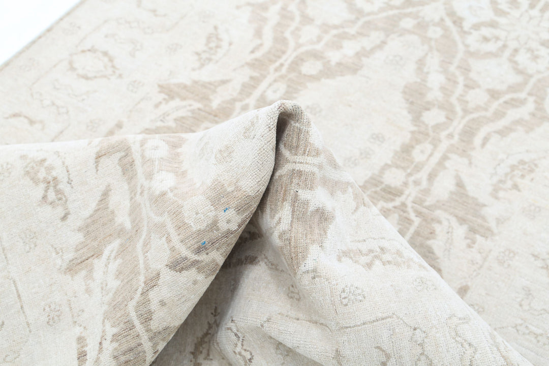 Hand Knotted Serenity Wool Rug 3' 11" x 14' 6" - No. AT43407