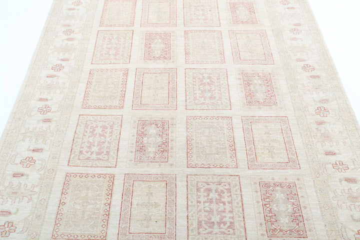 Hand Knotted Serenity Wool Rug 5' 6" x 7' 1" - No. AT92317