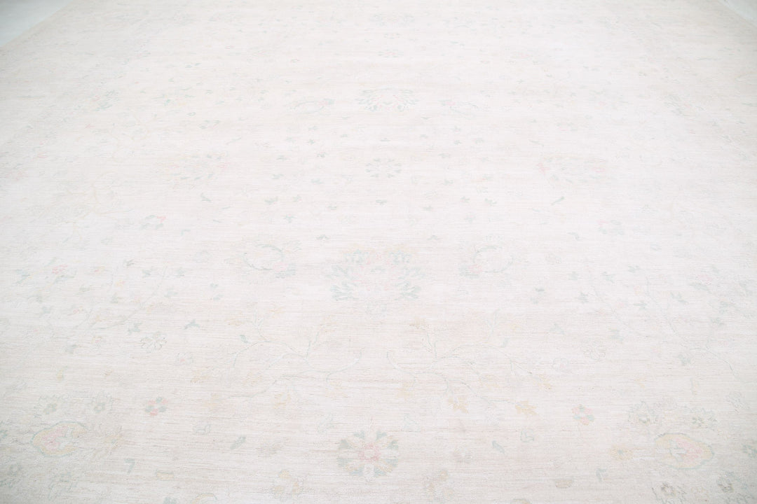 Hand Knotted Serenity Wool Rug 19' 4" x 25' 6" - No. AT92281