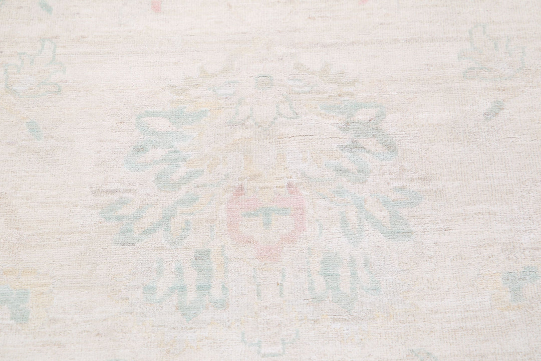 Hand Knotted Serenity Wool Rug 19' 4" x 25' 6" - No. AT92281