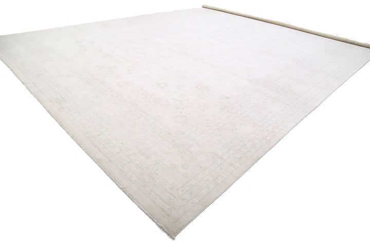 Hand Knotted Serenity Wool Rug 17' 0" x 23' 0" - No. AT58402