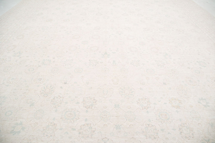 Hand Knotted Serenity Wool Rug 17' 0" x 23' 0" - No. AT58402