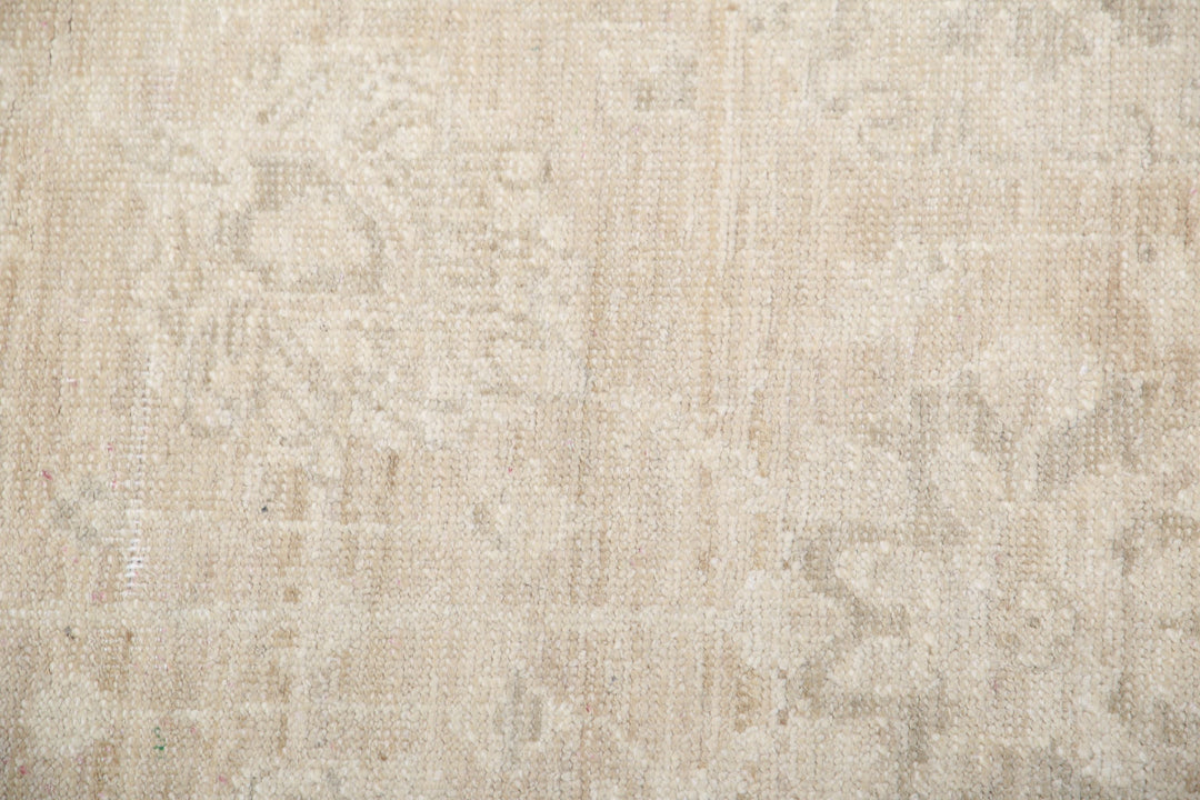 Hand Knotted Serenity Wool Rug 2' 6" x 9' 1" - No. AT29263