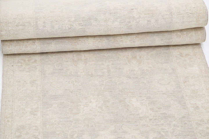 Hand Knotted Serenity Wool Rug 2' 6" x 7' 11" - No. AT85469