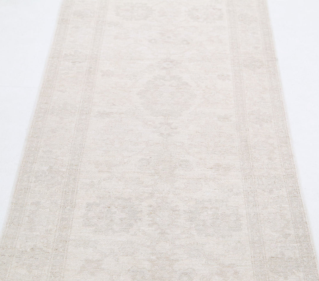 Hand Knotted Serenity Wool Rug 2' 6" x 9' 5" - No. AT32245