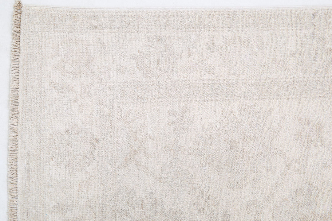 Hand Knotted Serenity Wool Rug 2' 6" x 9' 5" - No. AT32245