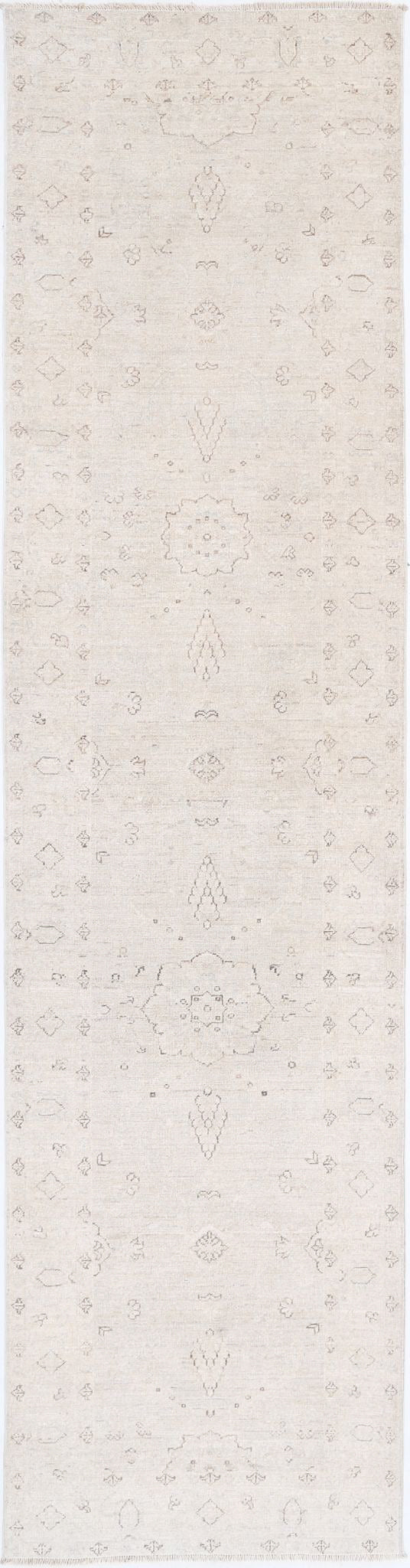 Hand Knotted Serenity Wool Rug 2' 7" x 10' 7" - No. AT54667