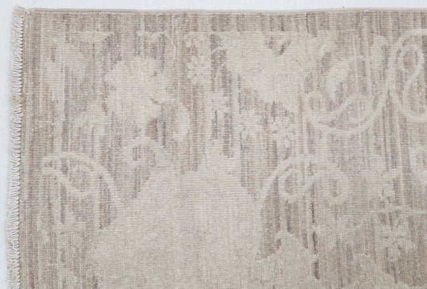 Hand Knotted Serenity Wool Rug 2' 6" x 7' 11" - No. AT33935