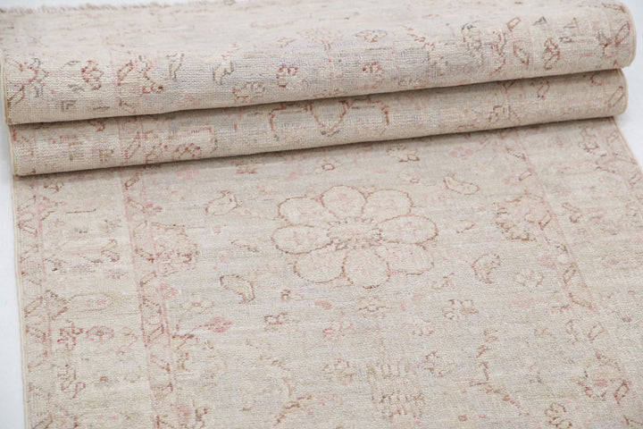 Hand Knotted Serenity Wool Rug 2' 6" x 10' 1" - No. AT65309