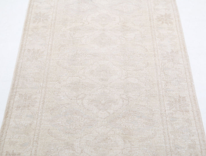 Hand Knotted Serenity Wool Rug 2' 5" x 6' 3" - No. AT90718