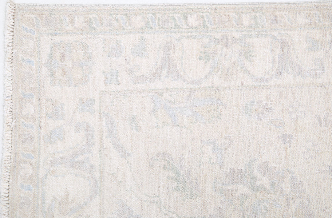 Hand Knotted Serenity Wool Rug 2' 7" x 8' 4" - No. AT82403