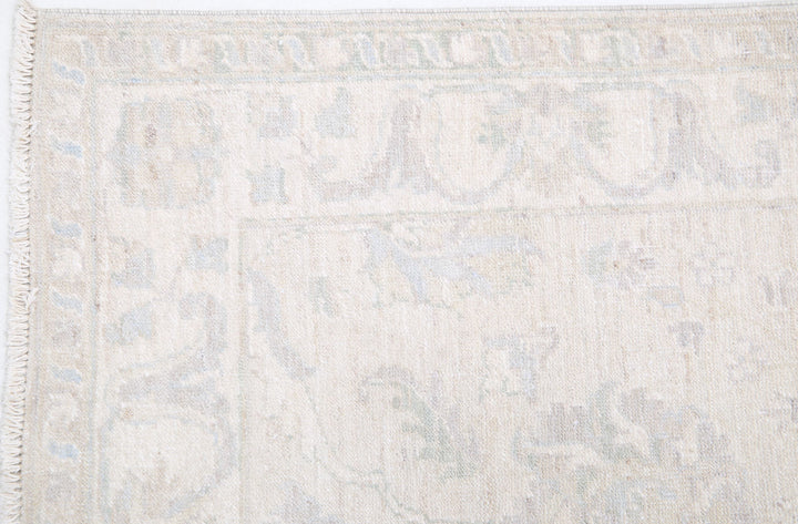 Hand Knotted Serenity Wool Rug 2' 7" x 8' 4" - No. AT82403