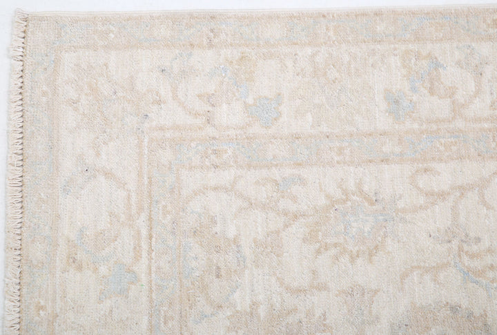 Hand Knotted Serenity Wool Rug 2' 5" x 6' 4" - No. AT97931