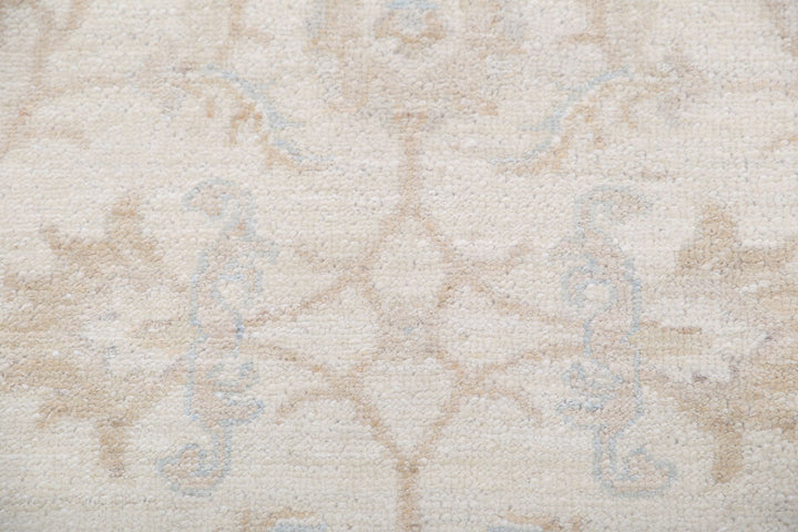 Hand Knotted Serenity Wool Rug 2' 5" x 6' 4" - No. AT97931