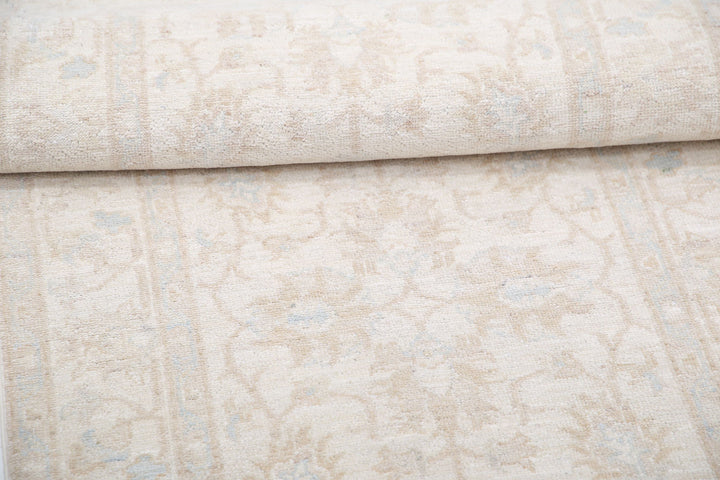 Hand Knotted Serenity Wool Rug 2' 5" x 6' 4" - No. AT97931