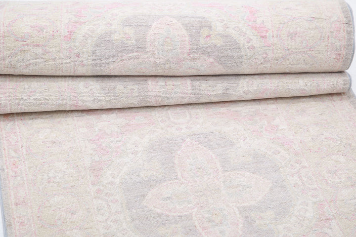 Hand Knotted Serenity Wool Rug 2' 7" x 9' 9" - No. AT77561