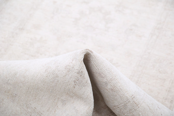 Hand Knotted Serenity Wool Rug 2' 6" x 9' 9" - No. AT42969