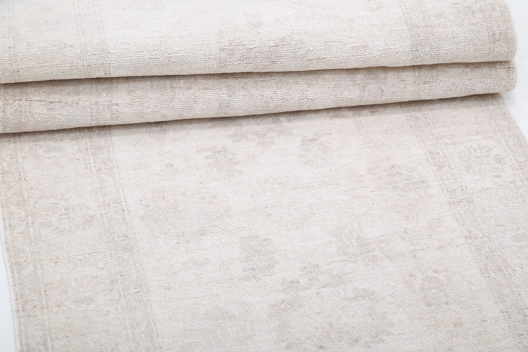 Hand Knotted Serenity Wool Rug 2' 6" x 9' 9" - No. AT42969