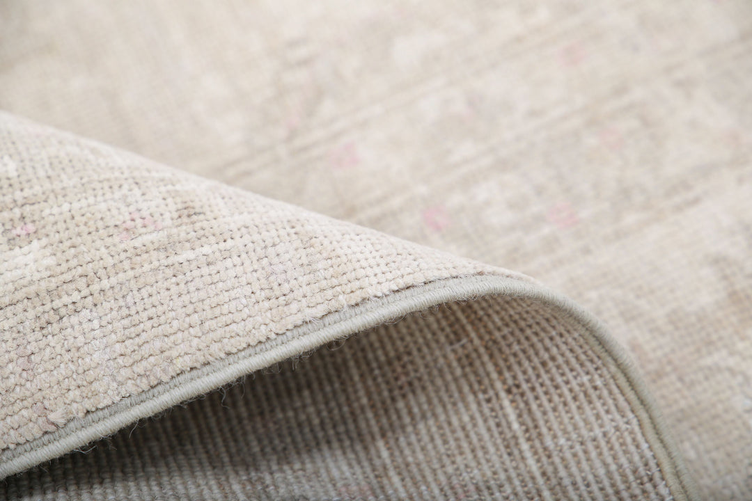 Hand Knotted Serenity Wool Rug 5' 7" x 7' 8" - No. AT98468