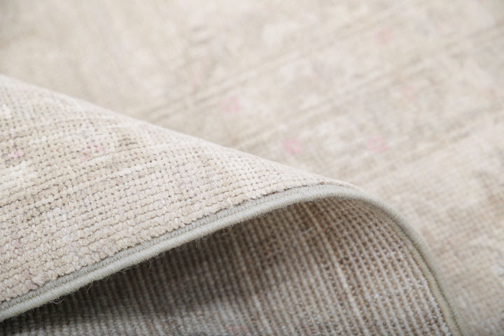 Hand Knotted Serenity Wool Rug 5' 7" x 7' 8" - No. AT98468