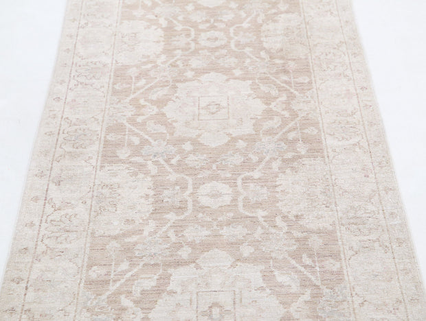 Hand Knotted Serenity Wool Rug 2' 7" x 10' 0" - No. AT81709