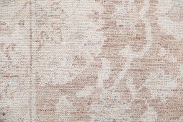 Hand Knotted Serenity Wool Rug 2' 7" x 10' 0" - No. AT81709