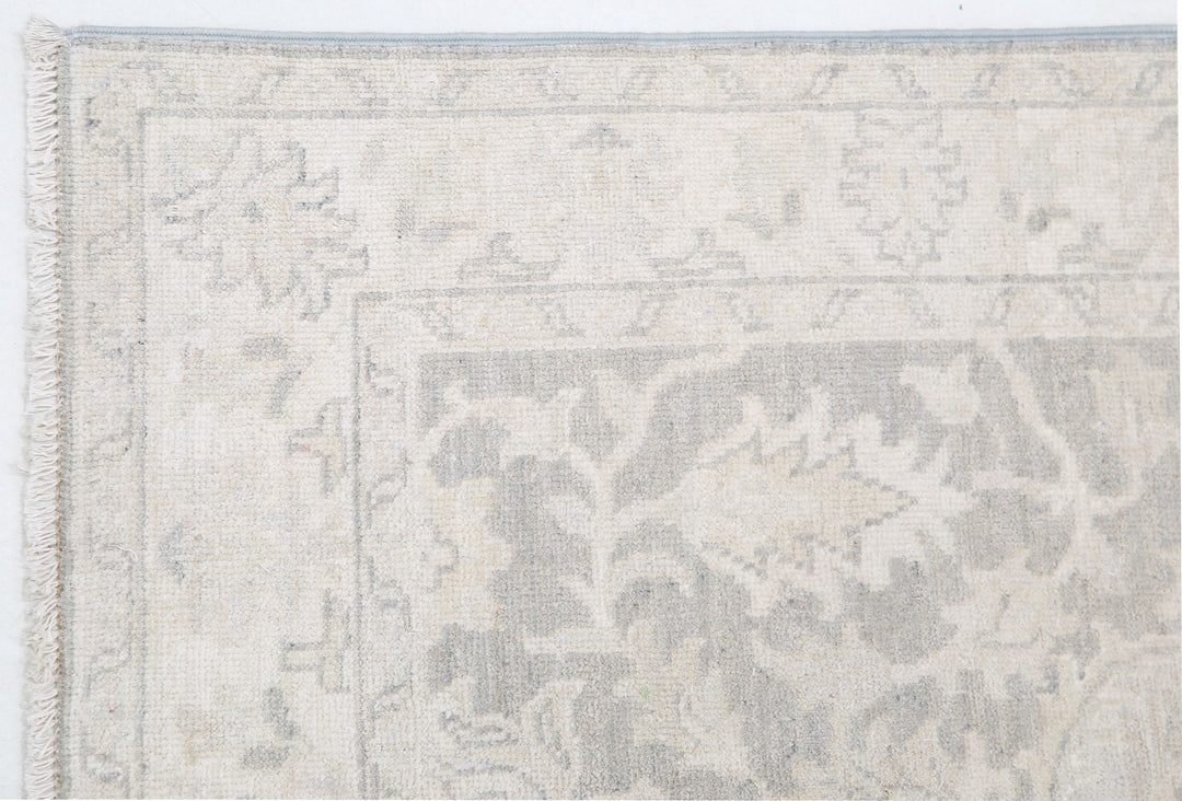 Hand Knotted Serenity Wool Rug 2' 6" x 5' 11" - No. AT61776