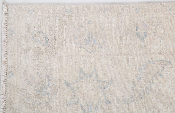 Hand Knotted Serenity Wool Rug 2' 7" x 5' 7" - No. AT32246