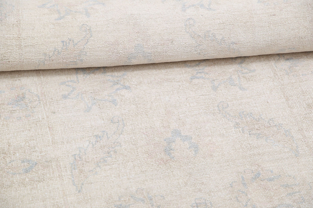 Hand Knotted Serenity Wool Rug 2' 7" x 5' 7" - No. AT32246