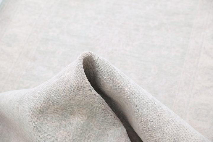 Hand Knotted Serenity Wool Rug 2' 8" x 8' 7" - No. AT68039