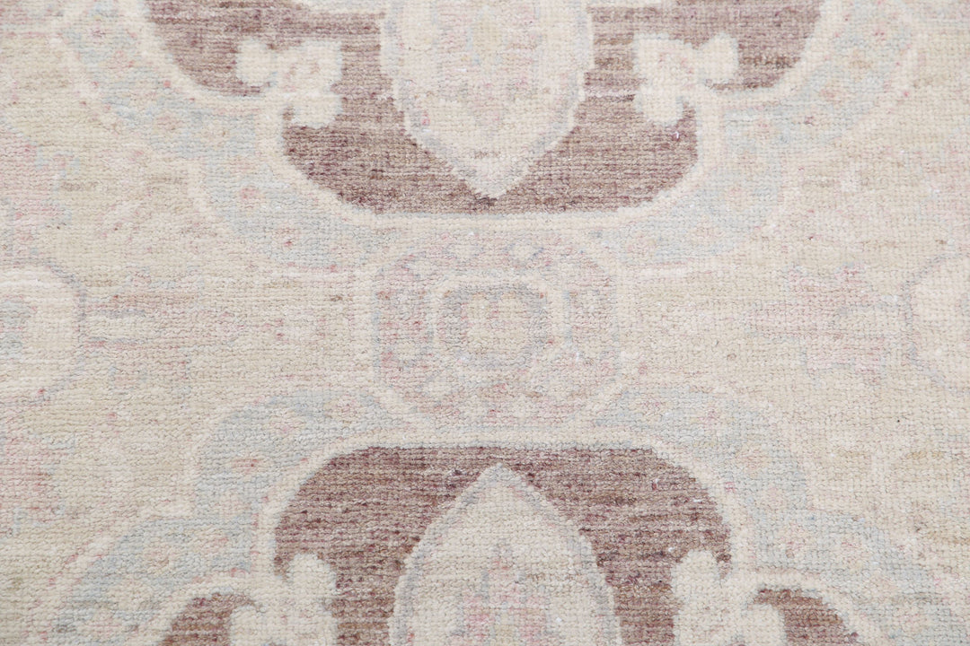 Hand Knotted Serenity Wool Rug 2' 6" x 8' 3" - No. AT66494