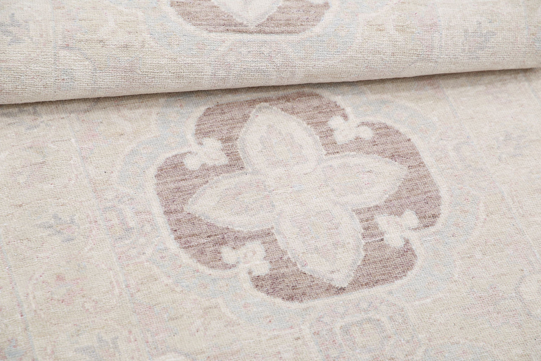 Hand Knotted Serenity Wool Rug 2' 6" x 8' 3" - No. AT66494