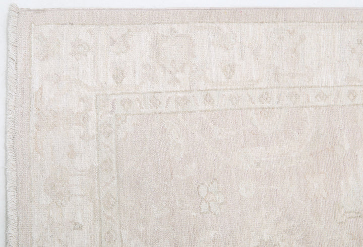 Hand Knotted Serenity Wool Rug 2' 7" x 7' 10" - No. AT27005