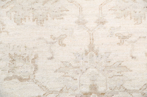 Hand Knotted Serenity Wool Rug 2' 7" x 8' 0" - No. AT24605