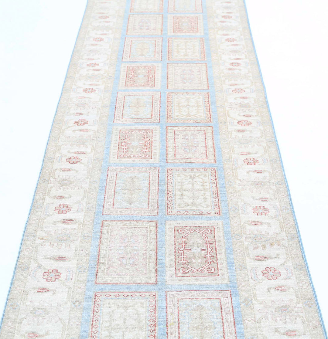 Hand Knotted Serenity Wool Rug 2' 7" x 10' 1" - No. AT72486