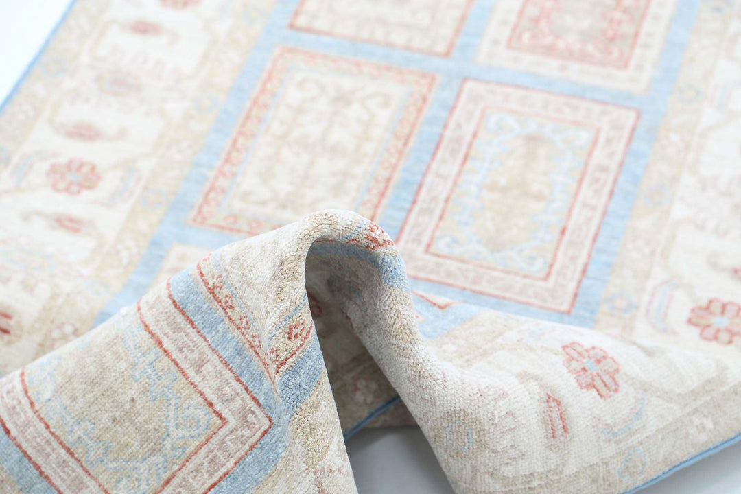 Hand Knotted Serenity Wool Rug 2' 7" x 10' 1" - No. AT72486