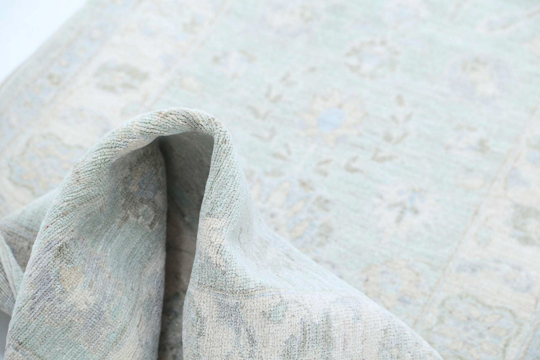 Hand Knotted Serenity Wool Rug 2' 6" x 8' 1" - No. AT60423