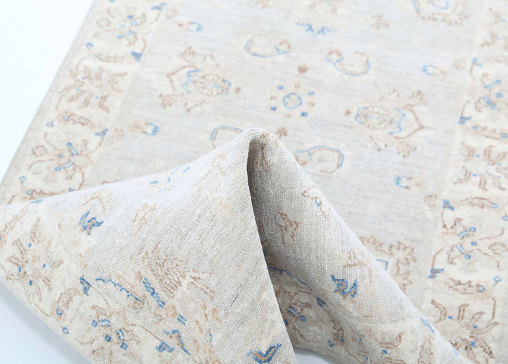 Hand Knotted Serenity Wool Rug 2' 6" x 7' 10" - No. AT15617