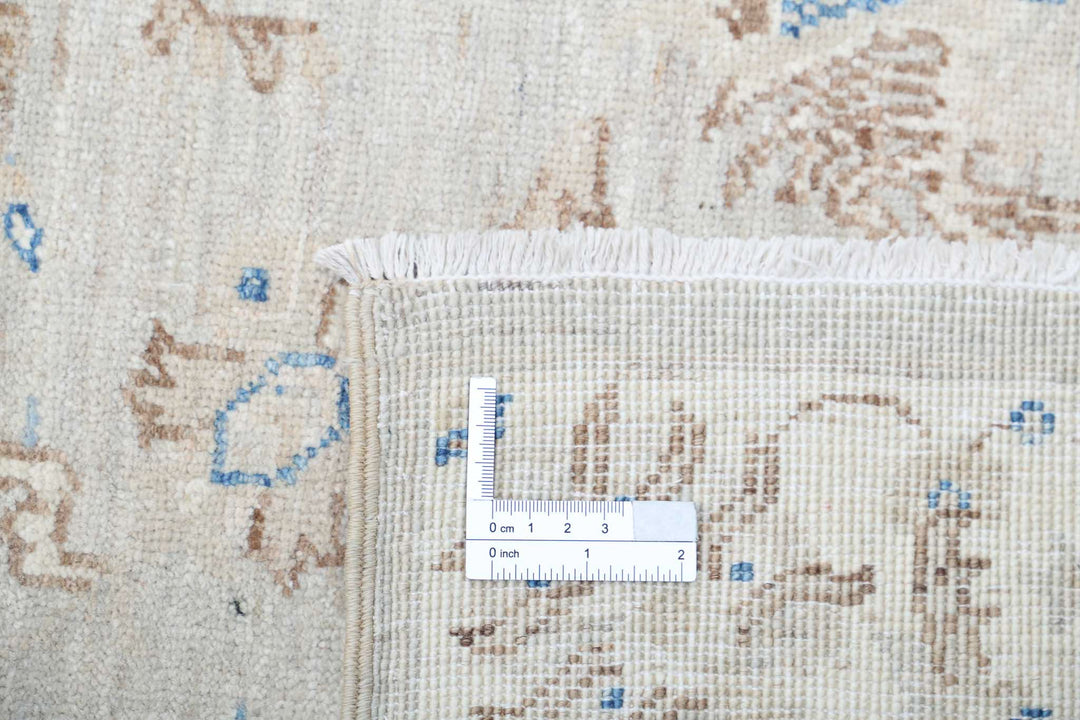 Hand Knotted Serenity Wool Rug 2' 6" x 7' 10" - No. AT15617