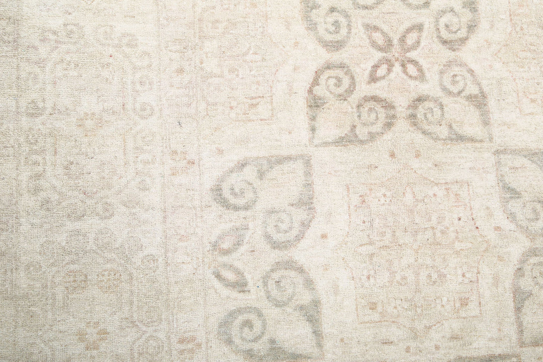 Hand Knotted Serenity Wool Rug 9' 10" x 13' 5" - No. AT64520