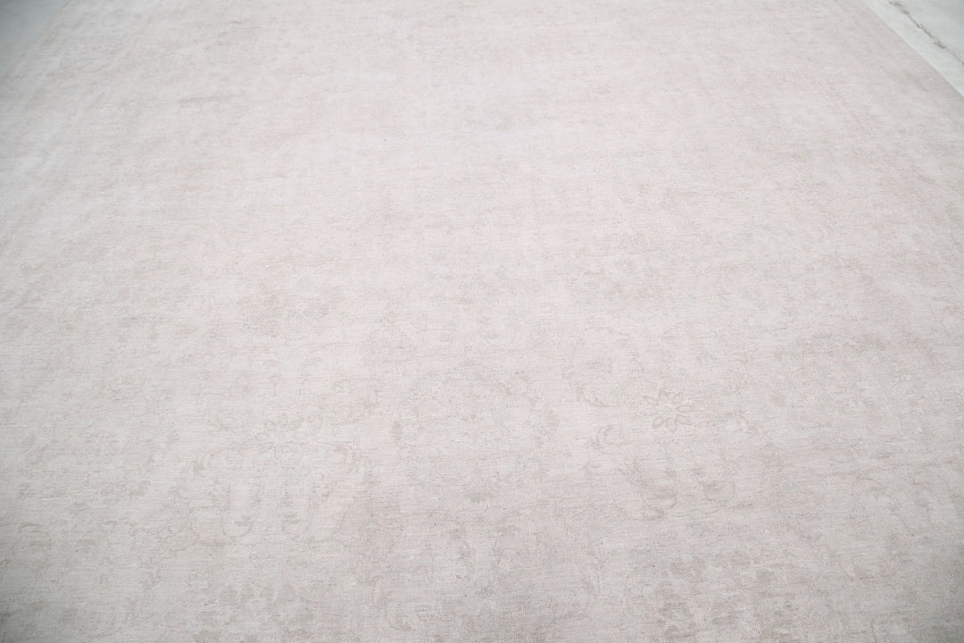 Hand Knotted Serenity Wool Rug 13' 0" x 16' 10" - No. AT36324