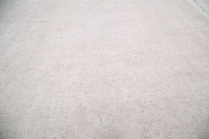 Hand Knotted Serenity Wool Rug 13' 0" x 16' 10" - No. AT36324