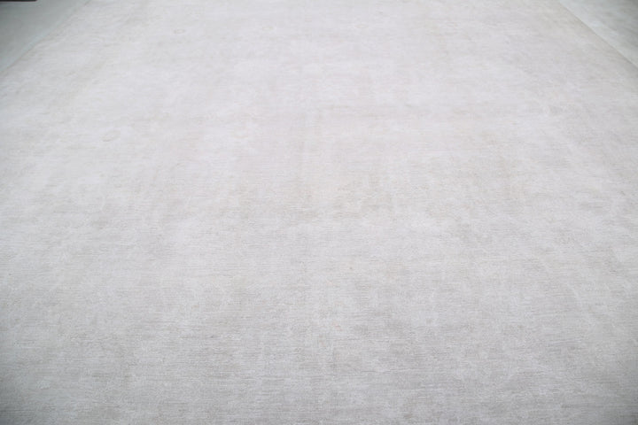 Hand Knotted Serenity Wool Rug 14' 7" x 18' 11" - No. AT41592