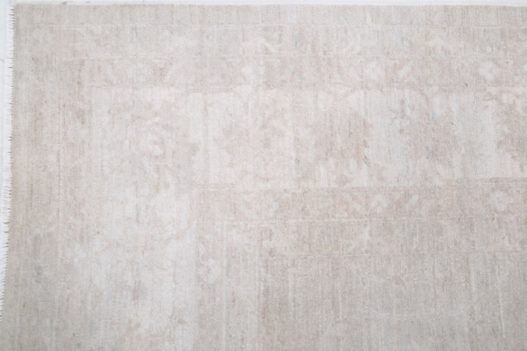 Hand Knotted Serenity Wool Rug 7' 11" x 9' 11" - No. AT56189