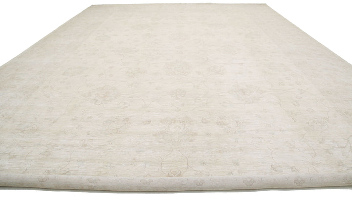 Hand Knotted Serenity Wool Rug 17' 0" x 23' 9" - No. AT63248